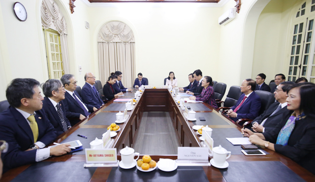 Chủ tịch Liên hiệp Hữu nghị tiếp Cố vấn đặc biệt Liên minh Nghị sĩ hữu nghị Nhật – Việt Takebe Tsutomu